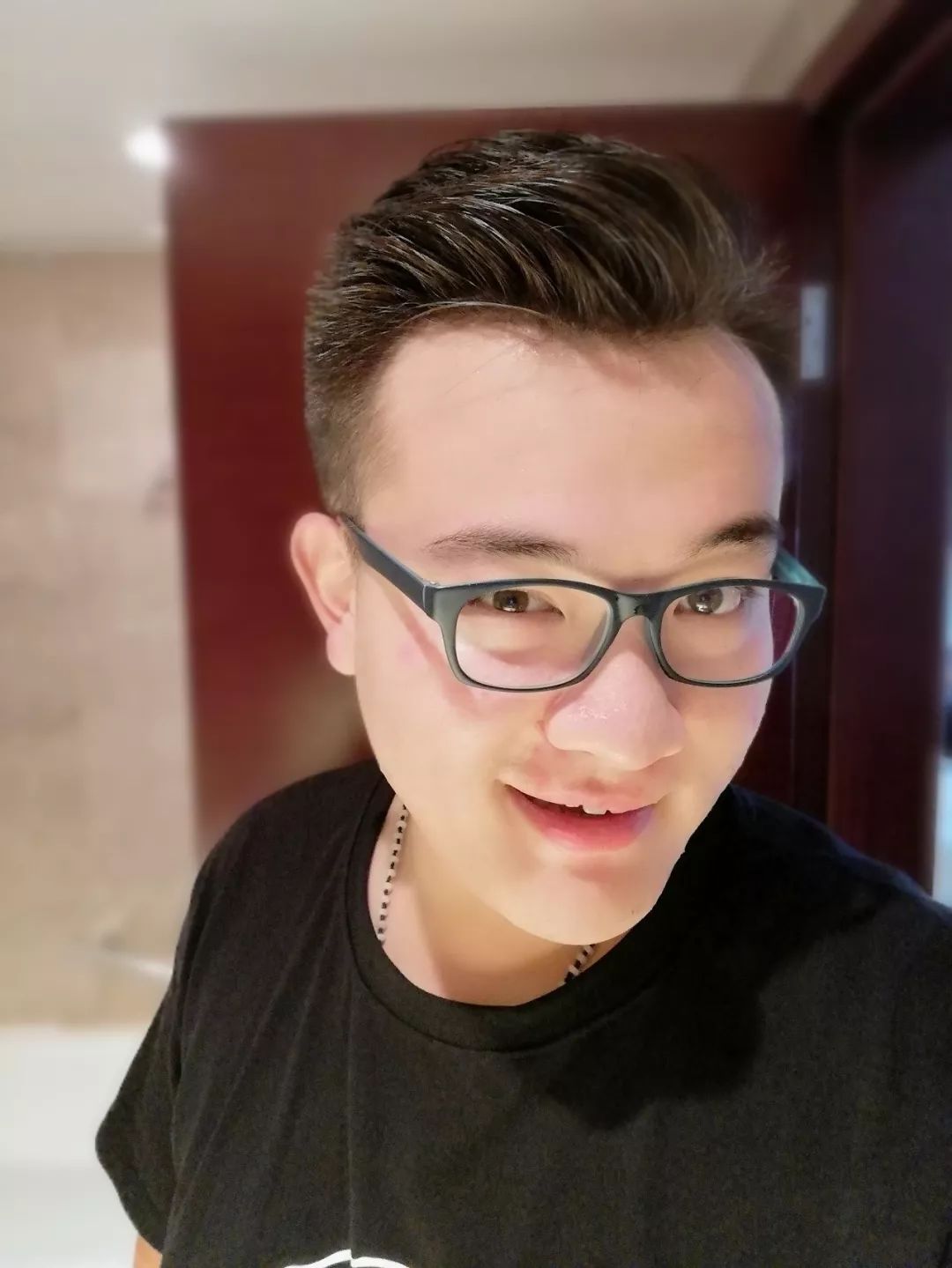 消费季里“剧”好看，就想问您《三人行不行》