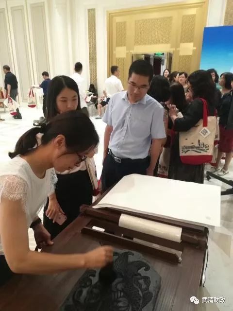 c位闪亮登场,c位登场秀