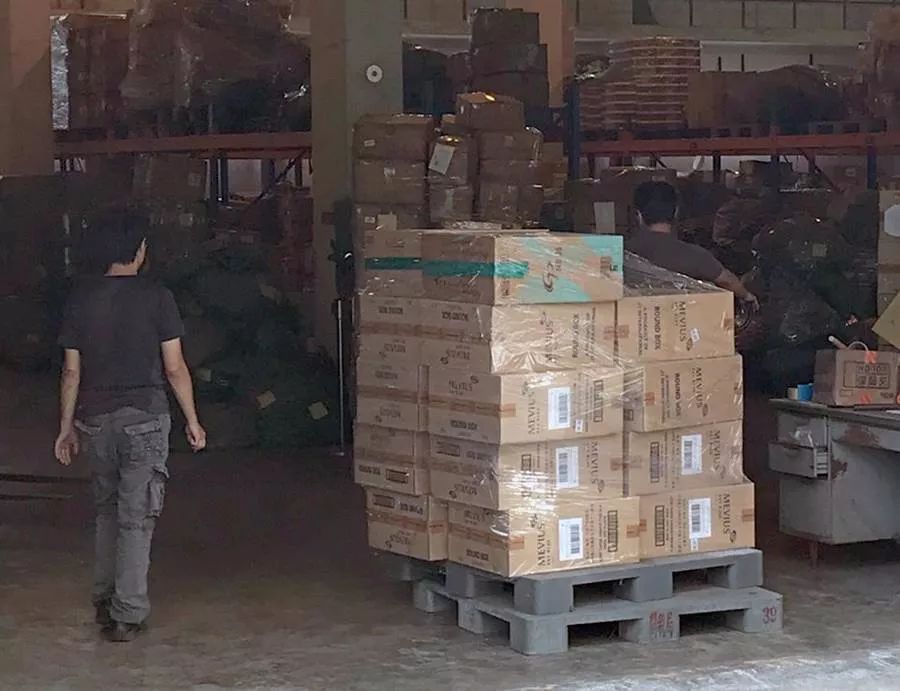 蔡英文“出访”随员*私走**香烟案持续发酵