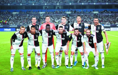 一场足球比赛引发战争,一场激烈的足球比赛