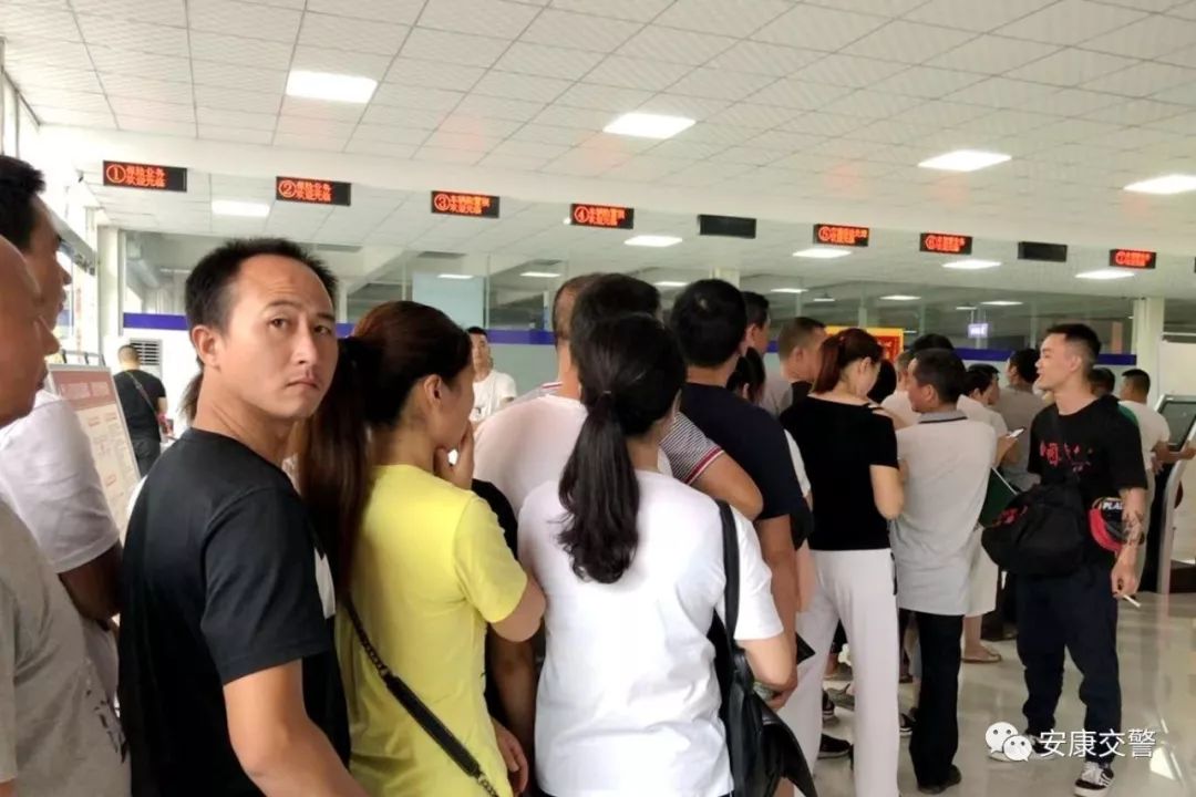 累并快乐着一你所不知的车管民警工作的一天