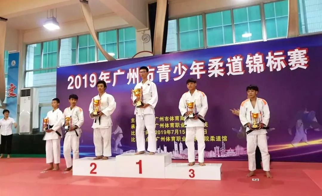 64金46银56铜！市锦标赛落幕，荔湾健儿们燃爆了！