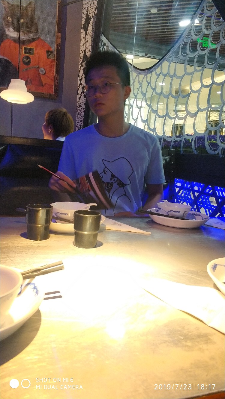 钓鱼享百味人生,钓鱼享乐趣