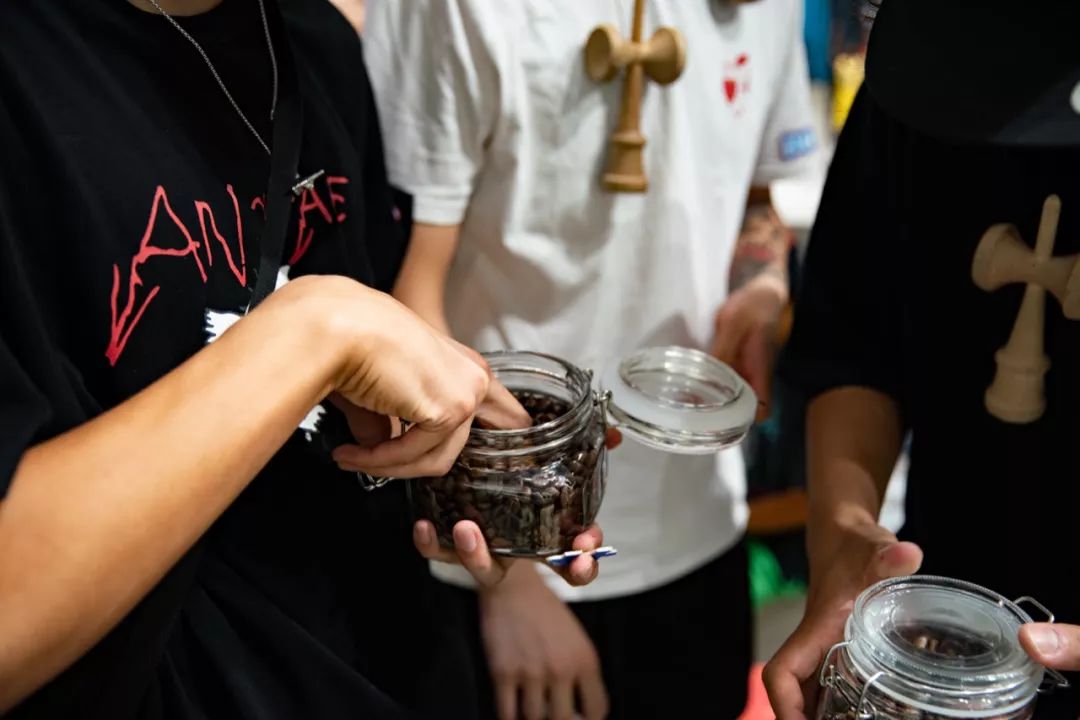 parraxnikesb拼色,parraxnikesb测评