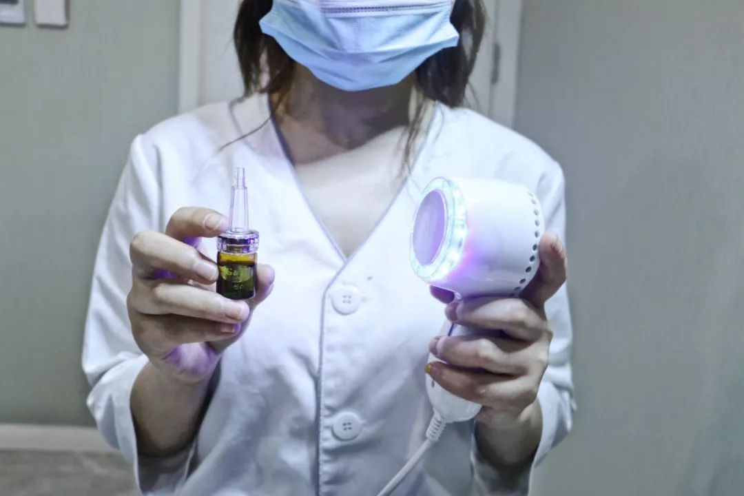 长见识了，西安这店只让脸大的妹子进？