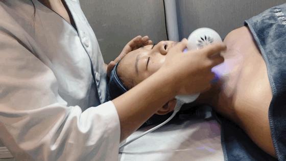 长见识了，西安这店只让脸大的妹子进？