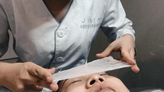 长见识了，西安这店只让脸大的妹子进？