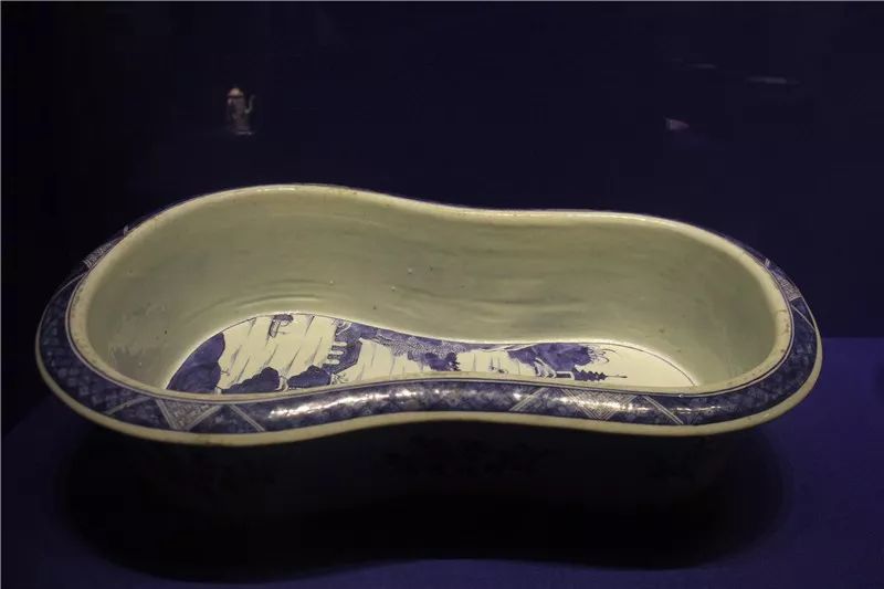 展览|励志史：“模仿”景德镇逆袭成“欧洲第一名瓷”