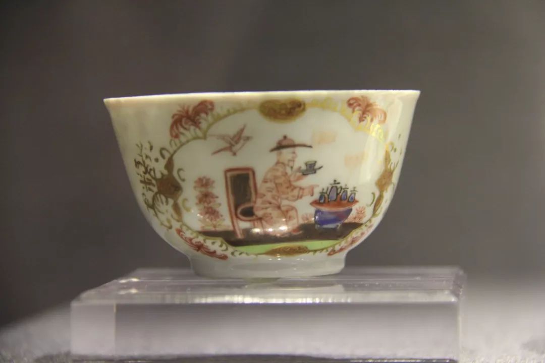 展览|励志史：“模仿”景德镇逆袭成“欧洲第一名瓷”