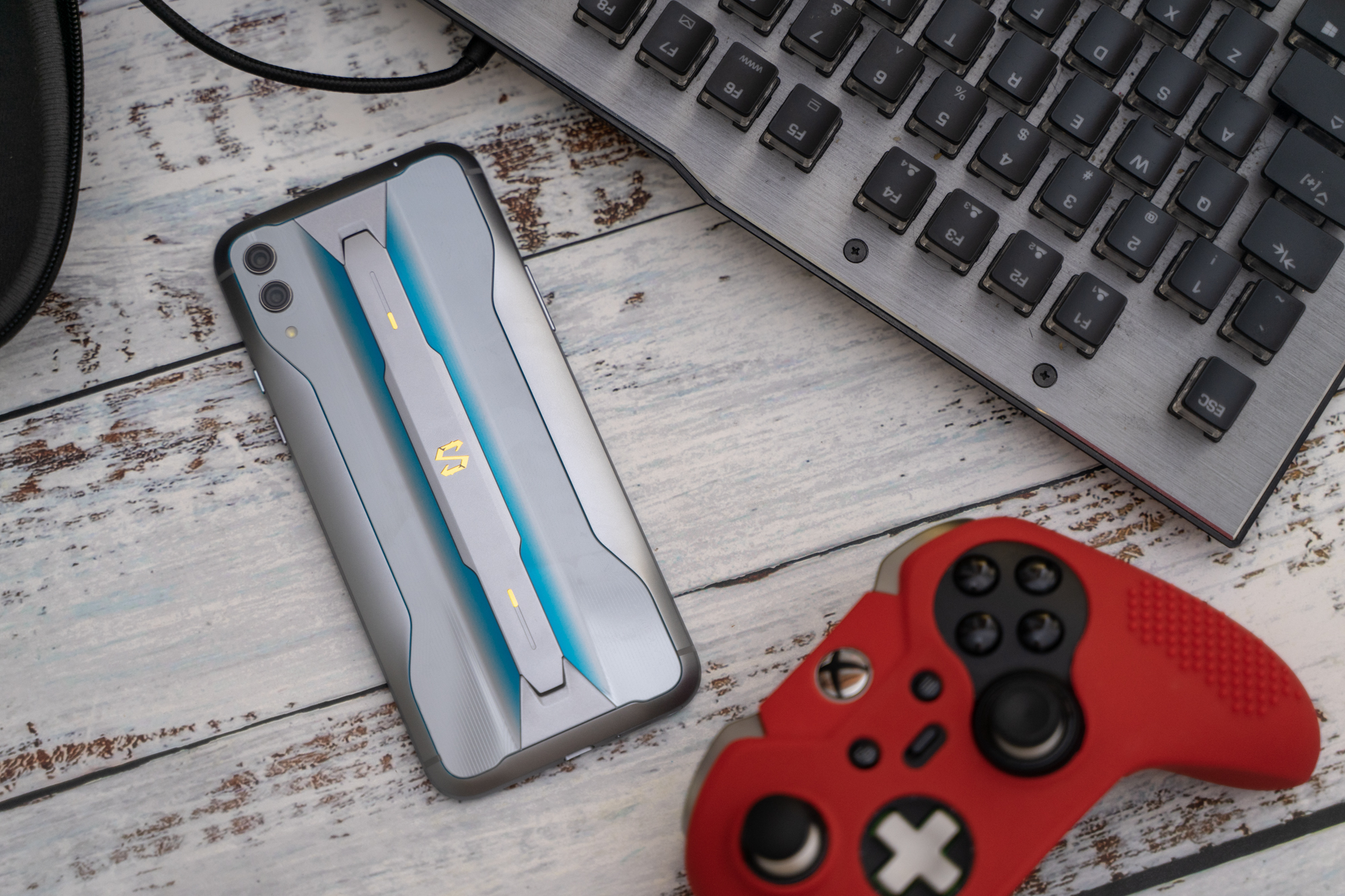 黑鲨2pro骁龙855吃鸡卡吗,骁龙855plus游戏评测