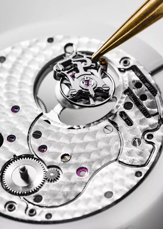 又薄又轻的高端腕表,什么东西又薄又耐磨