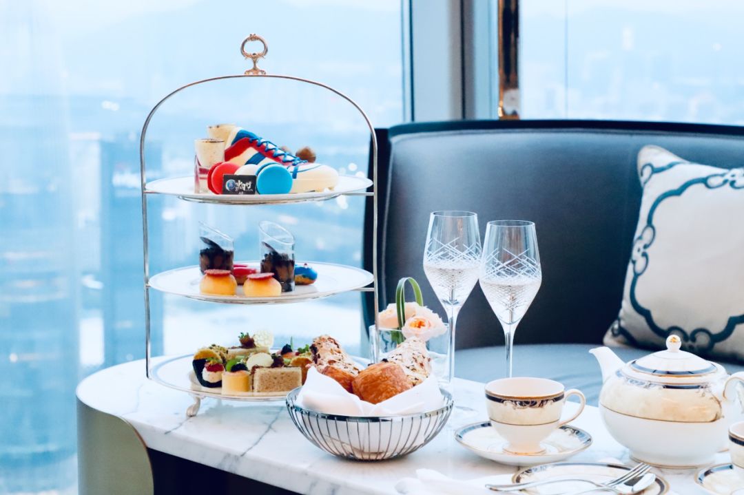 巴黎圣日耳曼内马尔姆巴佩跳舞,巴黎圣日耳曼姆巴佩内马尔圣诞