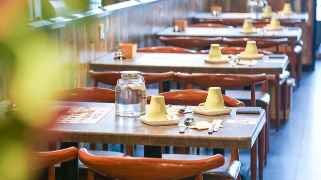 等了3年，这家神店终于开进东区，西餐+中餐+泰餐…1秒吃出国际感