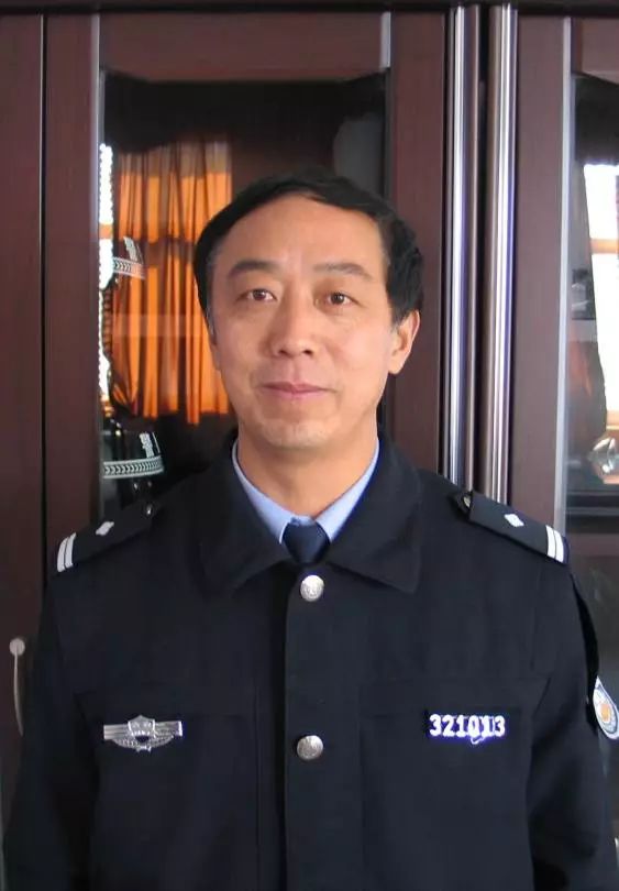 八一特辑不忘历史才勇往直前,八一特辑退伍