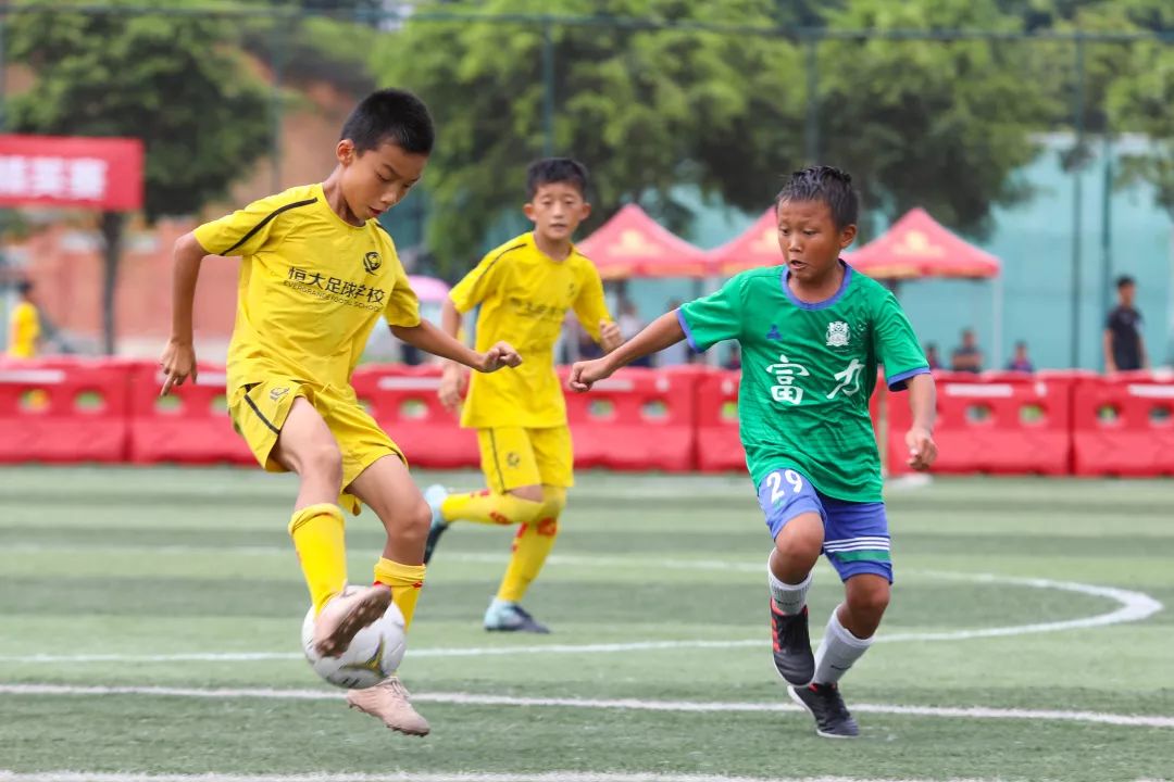 恒大足校搭建四级赛事体系，以赛带练促进小年龄段球员成长