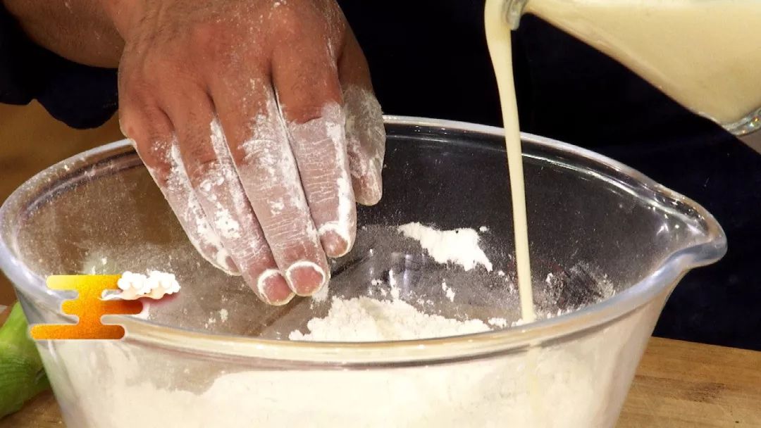 养生厨房近日视频,养生厨房今日菜谱糯香软锅贴