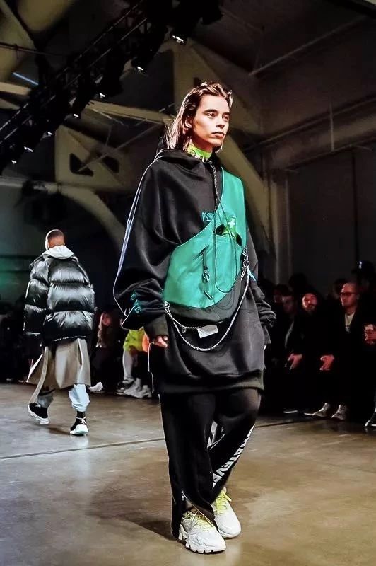 青岛袋装密封袋啤酒,青岛袋袋啤酒