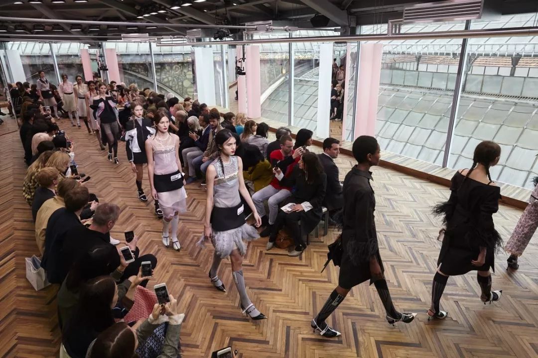 当奢侈品变成中国必需品,当奢侈品变成中产的必需品