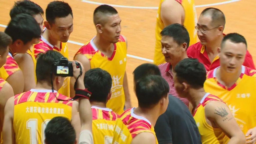 这个球赛精彩！大理花语牧场全明星队对阵美国鹰队