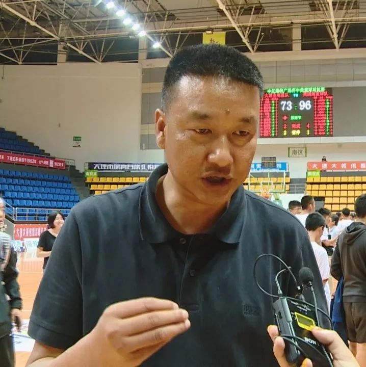 这个球赛精彩！大理花语牧场全明星队对阵美国鹰队