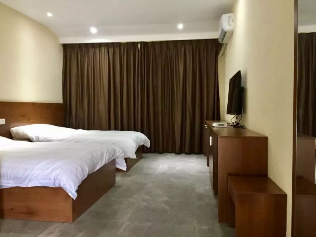 鍥涘閭ｅ粖鍥㈣喘,鍥涘閭ｅ粖闂ㄧエ