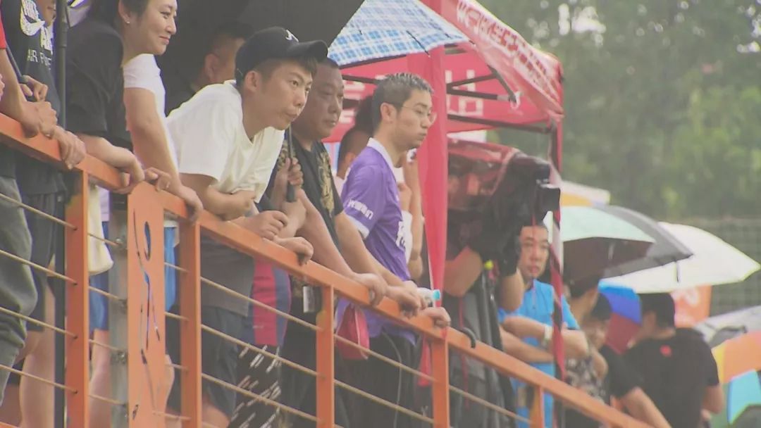 甲级联赛和乙级联赛,中乙冠军诞生