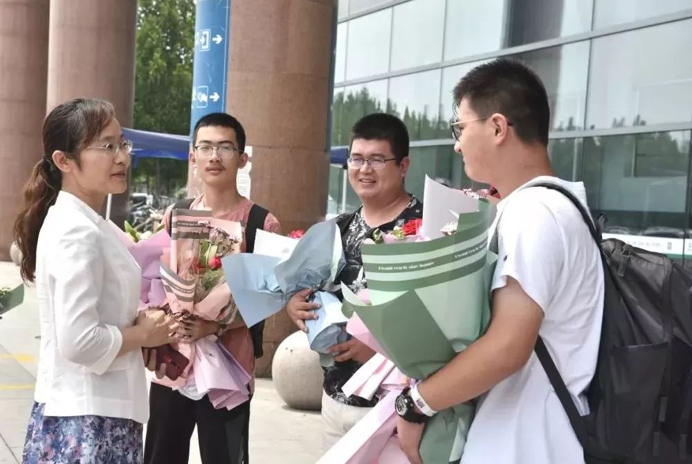 沧州市第二届机器人竞赛,奥林匹克机器人竞赛冠军