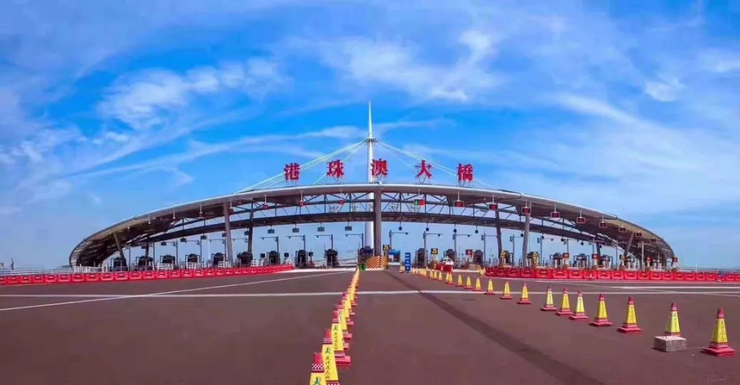 获奖作品写作方法点评,之五|珠江晚报获中国新闻奖一等奖文字消息：《创造港珠澳大桥的“极致”》