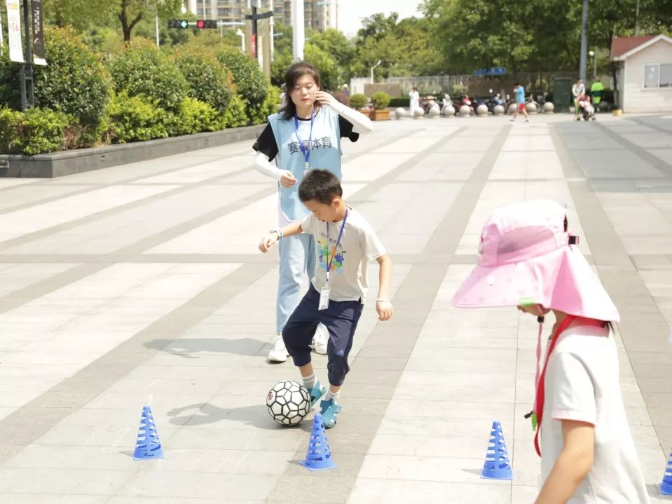 禾欣故事卷|一只漂流瓶的自述：因为遇见你，我珍惜自己