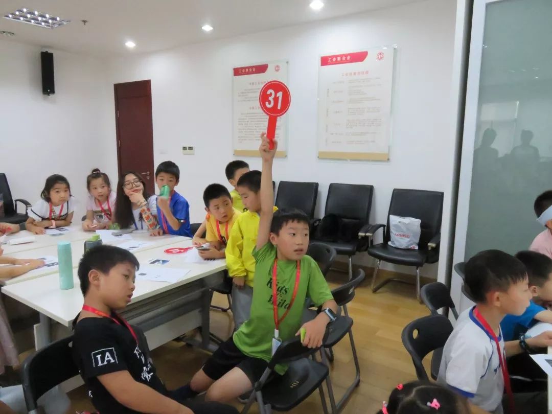 禾欣故事卷|一只漂流瓶的自述：因为遇见你，我珍惜自己