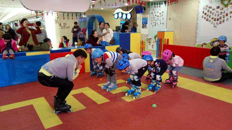 轮滑加盟和自己开店,跆拳道连锁店加盟
