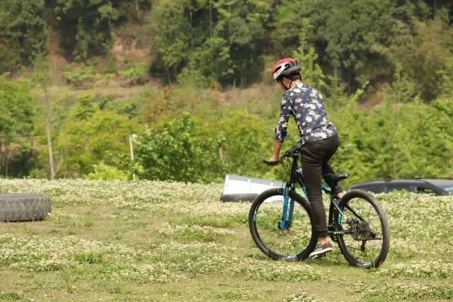 青白江健身训练营,八月健身馆