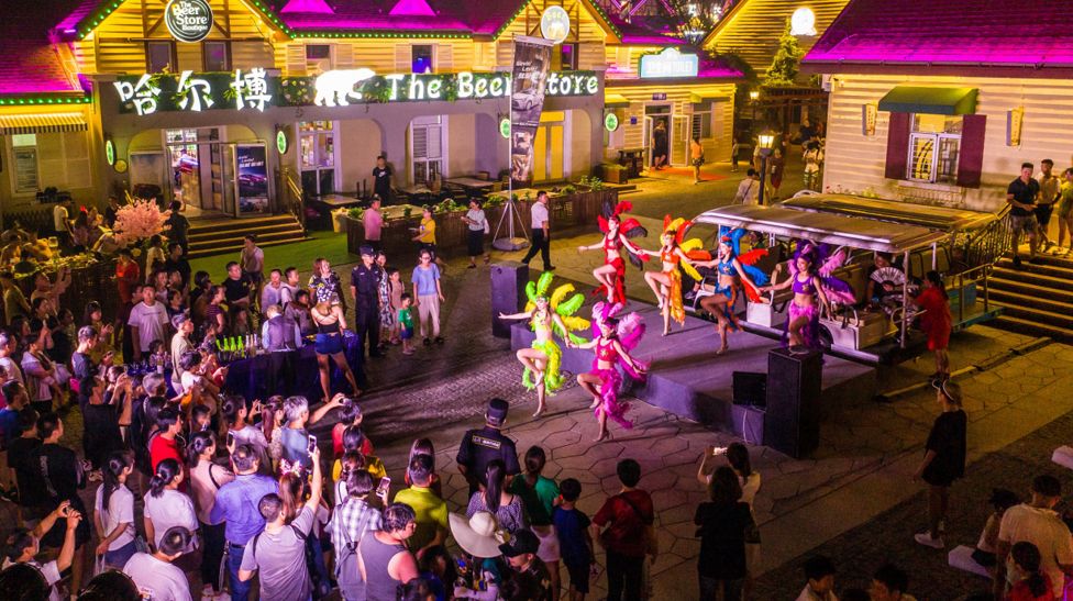 接待游客2亿人次,接待游客2万人