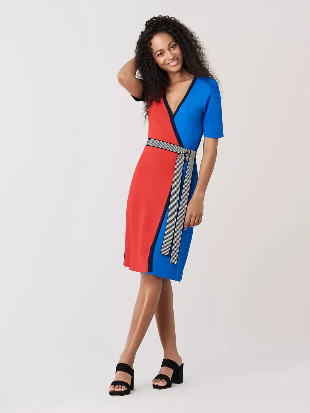 适合妈妈的时尚连衣裙有哪些,妈妈也适合穿的连衣裙