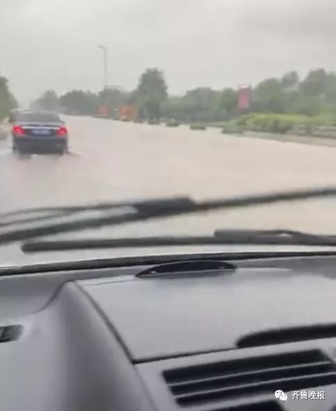 最新！利奇马或在海阳登陆！烟台暴风雨来了，山东全面进入应急状态：停业、停课！