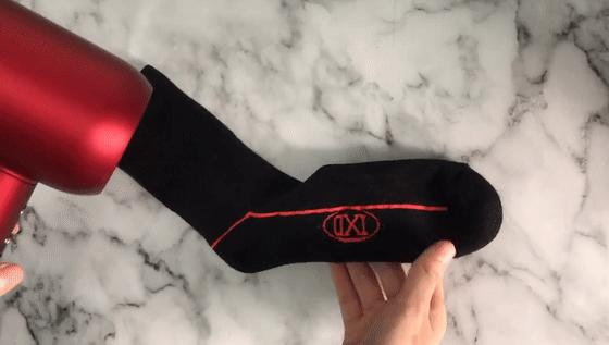 戴森顺滑直发,戴森适合吹毛躁发质吗