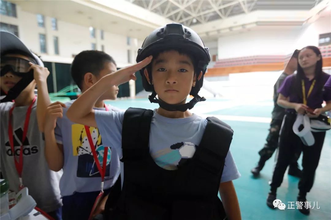 警察的孩子还用政审吗,警察的孩子涉嫌犯罪会丢掉工作吗