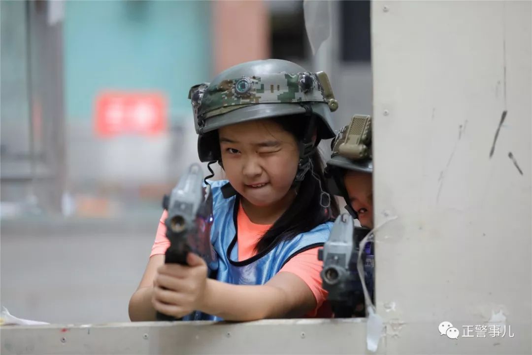 警察的孩子还用政审吗,警察的孩子涉嫌犯罪会丢掉工作吗