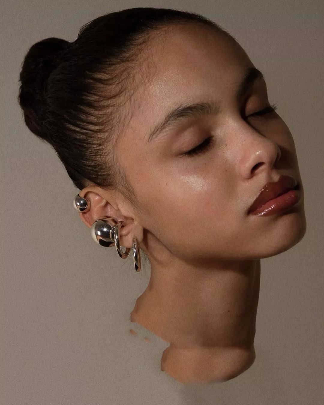 没有耳洞的明星是怎么戴耳环的,明星同款耳夹无耳洞