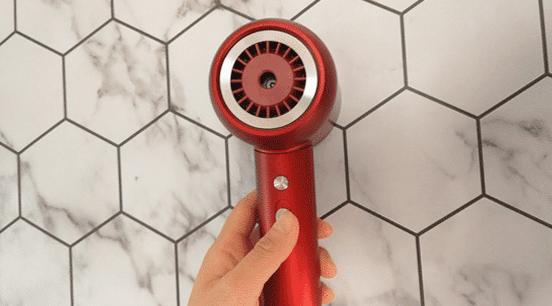 戴森顺滑直发,戴森适合吹毛躁发质吗