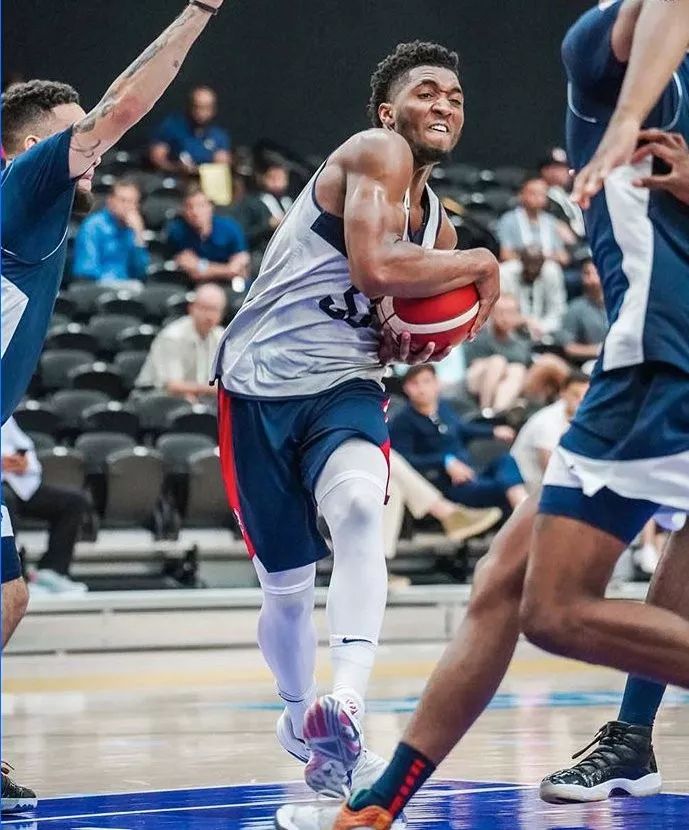 aj4travisscott,travisscottaj鍊掗挬浣庡府妫曢粦