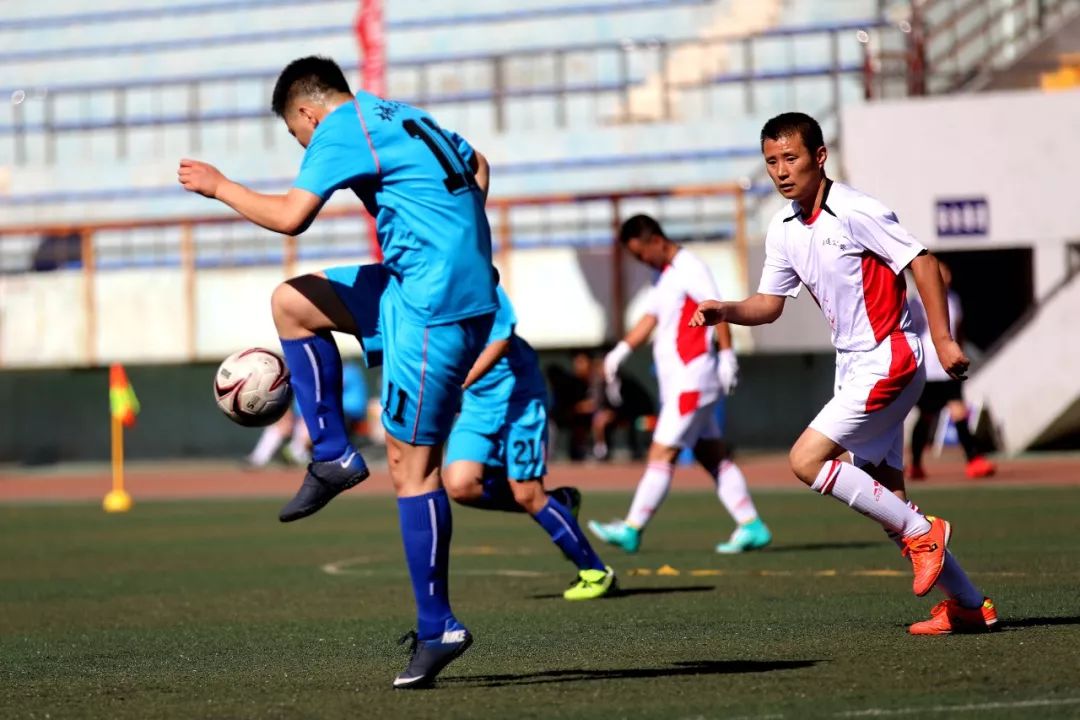 喜讯足球比赛冠军,喜报战报