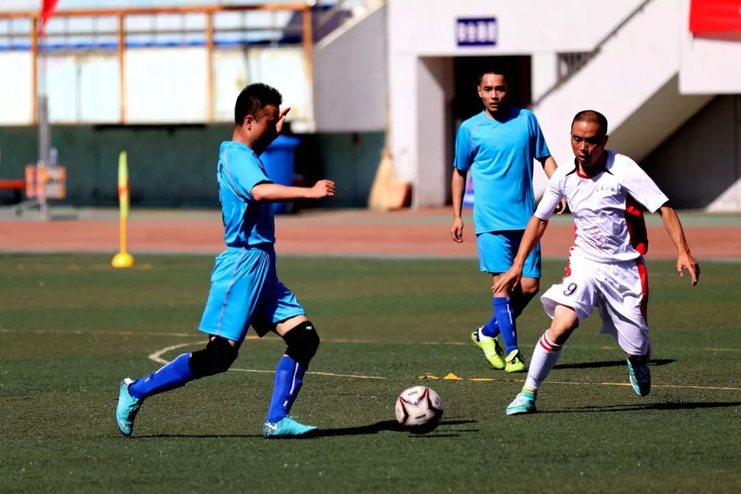 喜讯足球比赛冠军,喜报战报