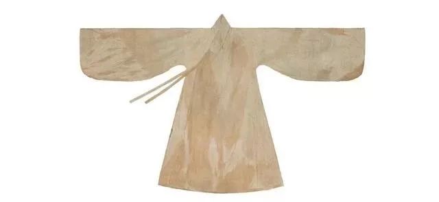 我今天不想谈穿撘自由，只想讲讲过气了的道袍