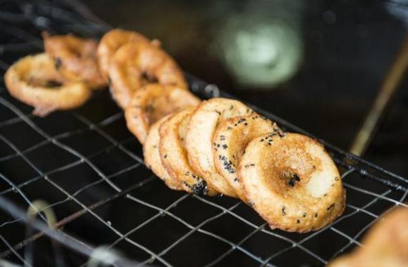 吃各种各样的湖北美食,湖北吃的特色美食可以带回家的