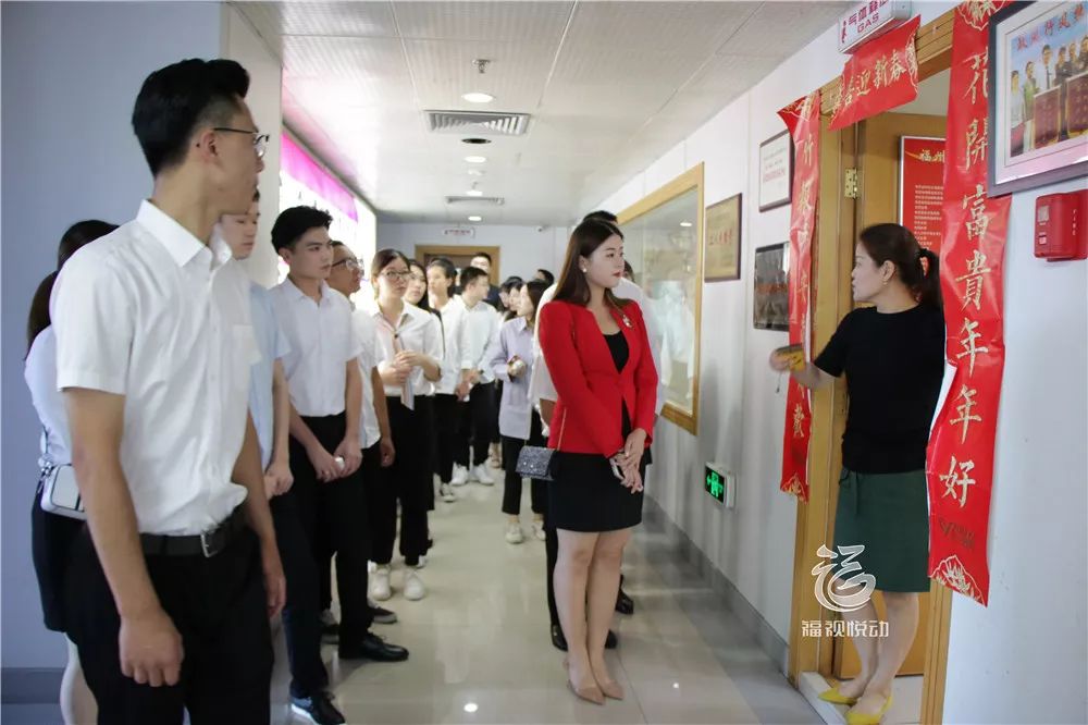 鲜衣怒马少年时灯火阑珊处,鲜衣怒马少年时人间重晚晴