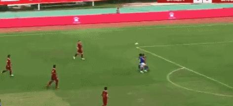 遗憾！淄博两球领先被追平，成源进球被吹越位