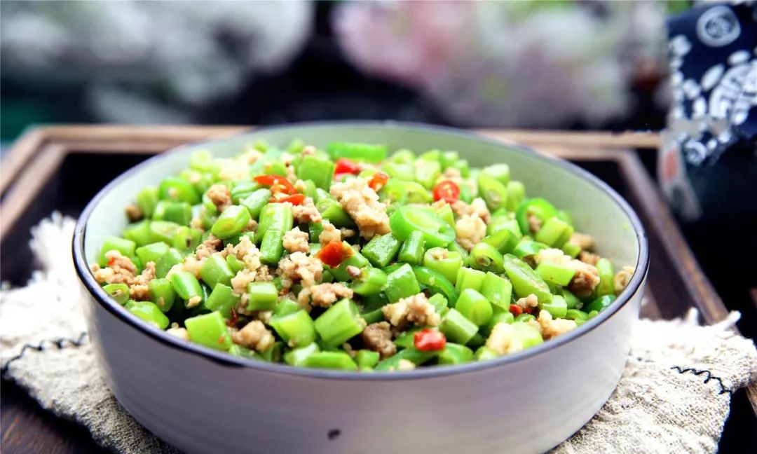 剩菜剩饭应如何处置,剩菜剩饭放冰箱冷藏能保存多久