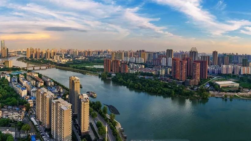 散文诵读俞敏洪,散文朗诵视频杨绛