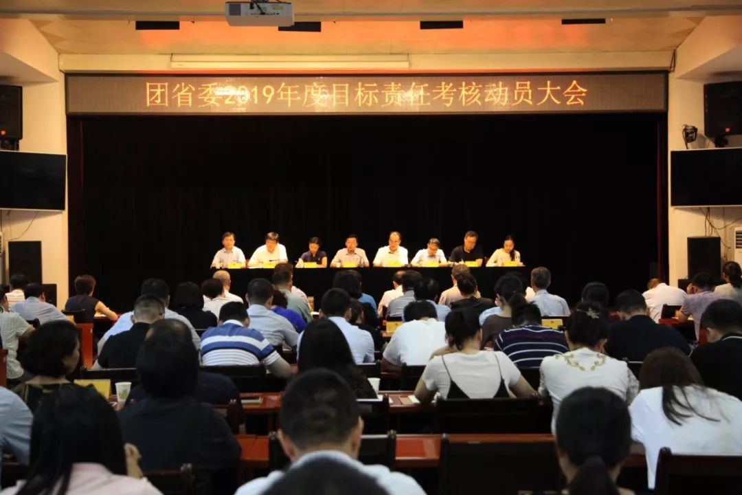 秦小青话剧,秦小青直播